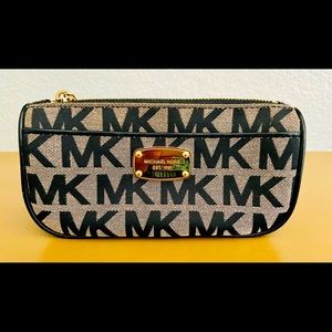 Michael Kors Small Bag Cosmetic Bag